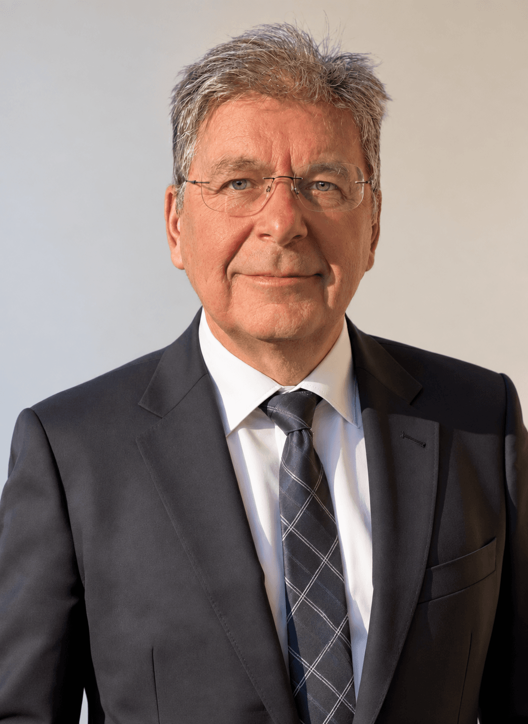 Dipl.-Ing. Robert Egger, Entwickler von hpmos®